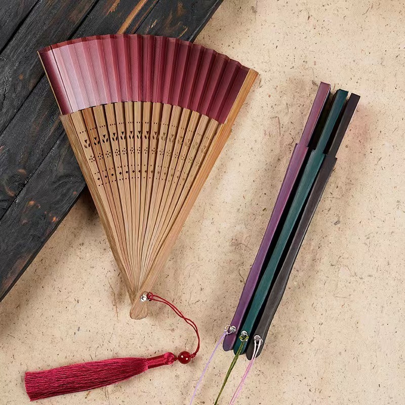 Eco-Friendly Bamboo Hand Fan with Carved Technique and Pantone Color for Wedding Decoration